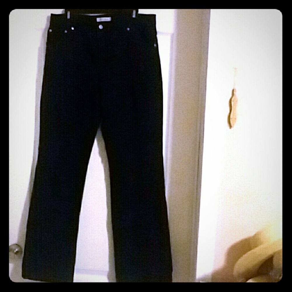 Women's Levis Jeans